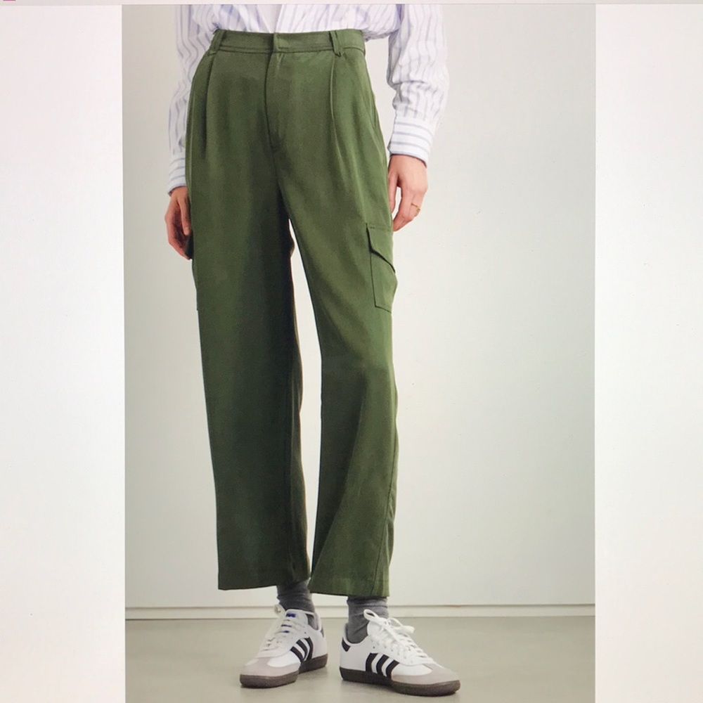 Reformation cropped cargo pants 2 - Picture 4 of 10